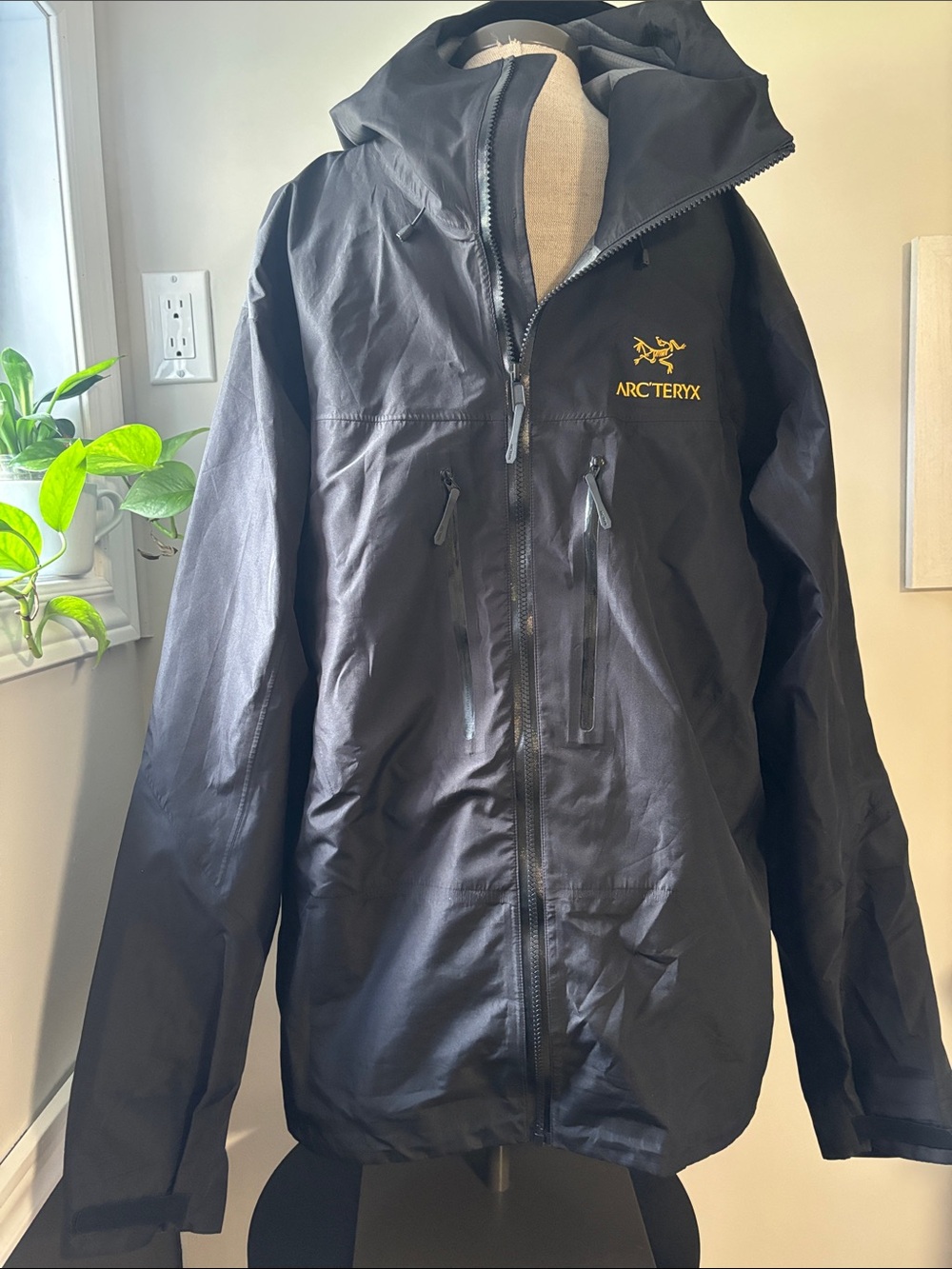 ARC’TERYX jacket